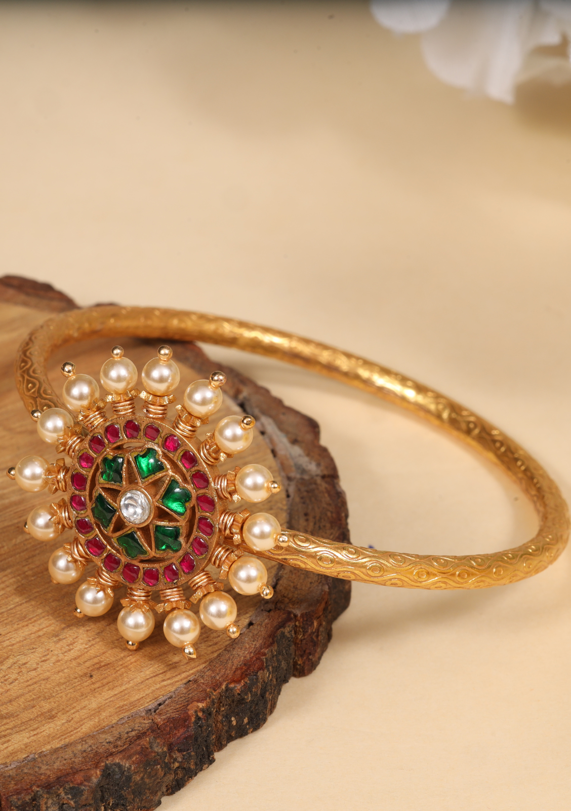 Charming Designer Jadau Kundan Single Bangle