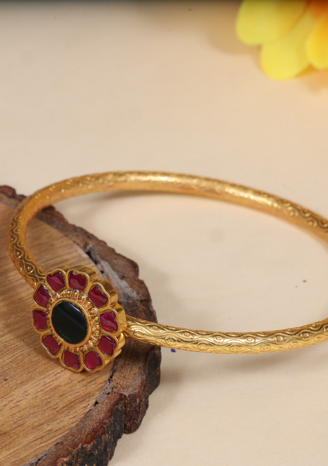 Flawless Floral Jadau Kundan Designer Single Bangle