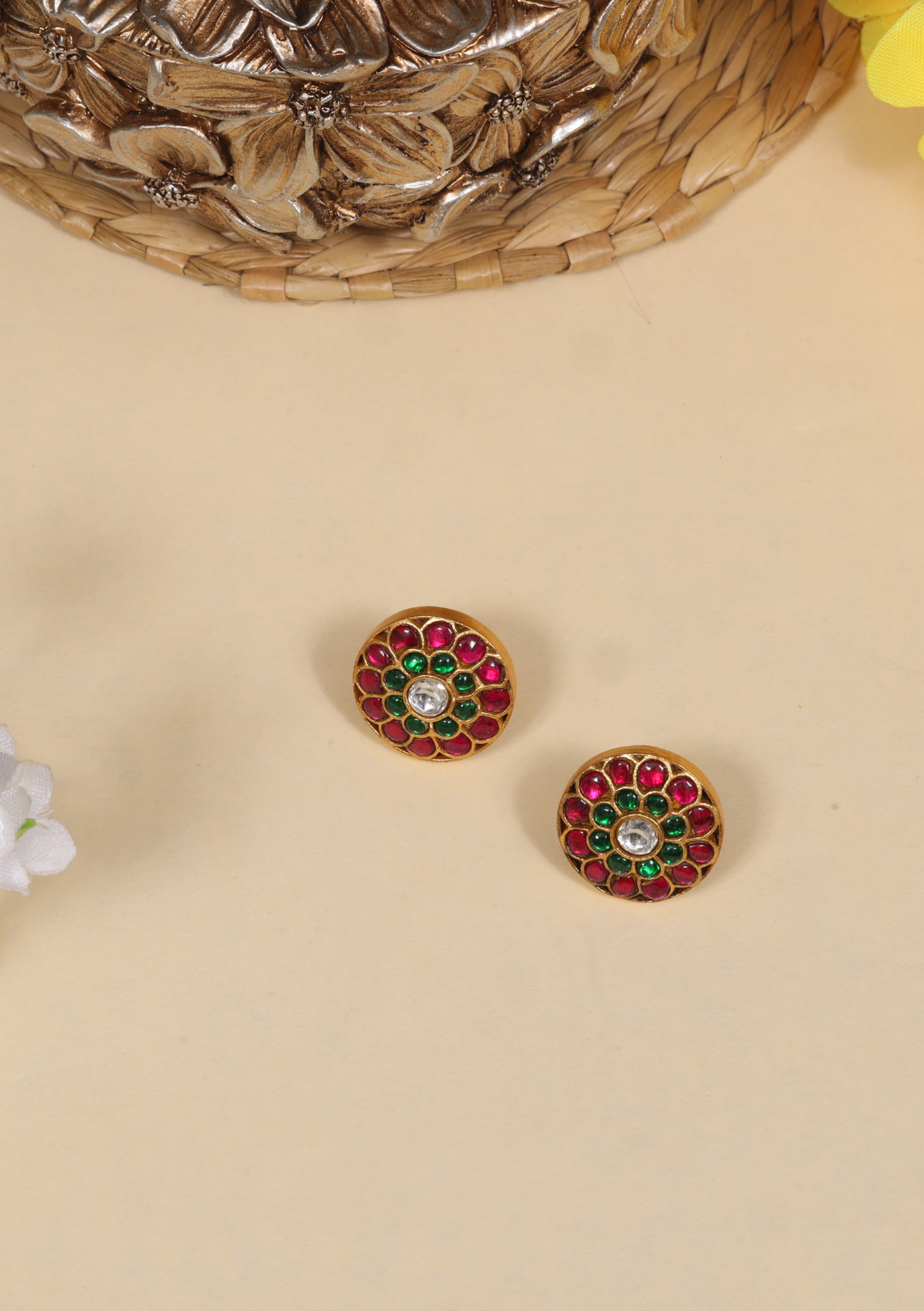 Elegant Hand Crafted Jadau Kundan Stud Earrings
