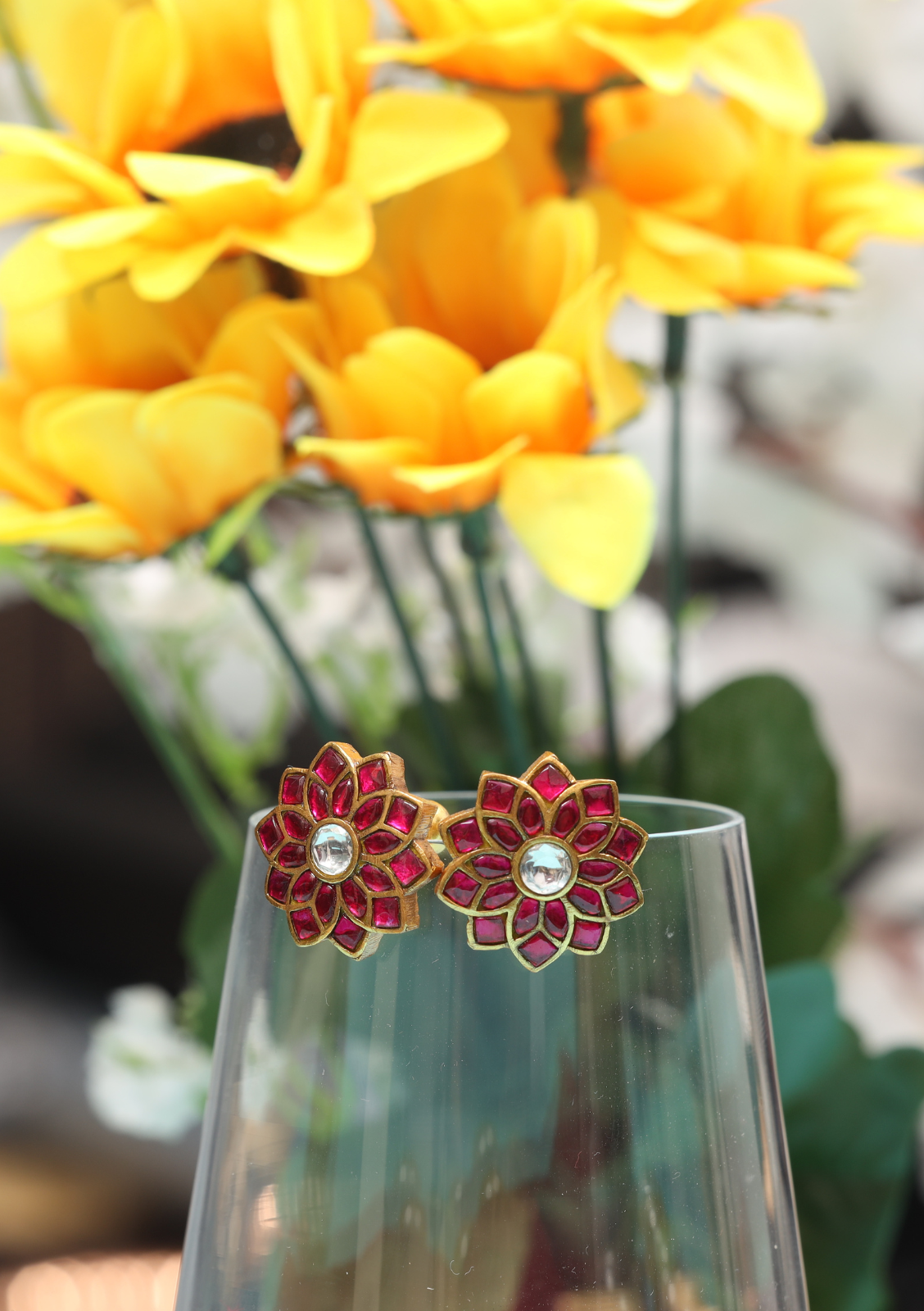 Beautiful Floral Pattern Jadau Kundan Stud Earrings