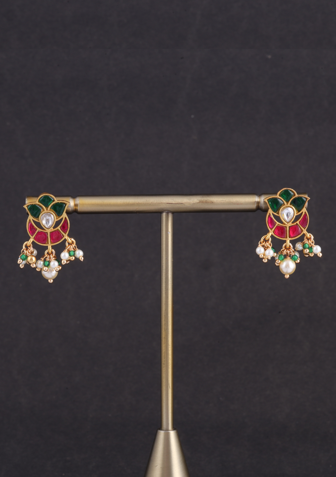 Pretty Looking Jadau Kundan Stud Earrings with Pearl and Hangings Beads