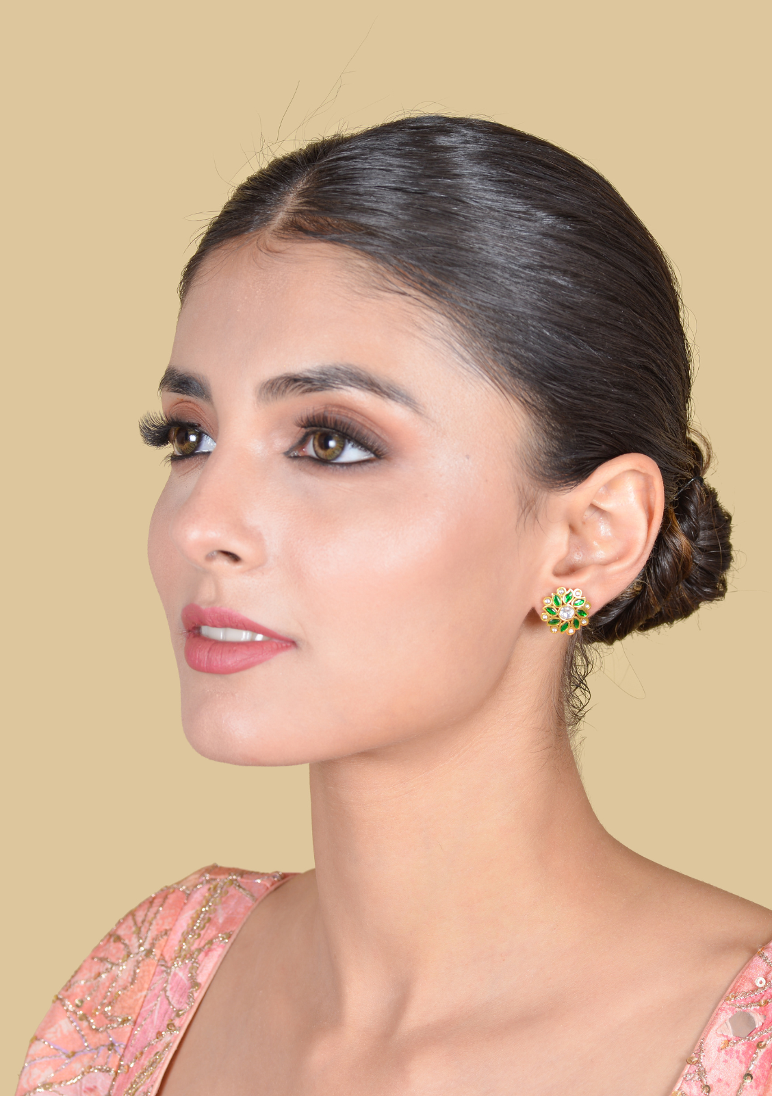 Gorgeous Floral Pattern Designer Jadau Kundan Stud Earrings