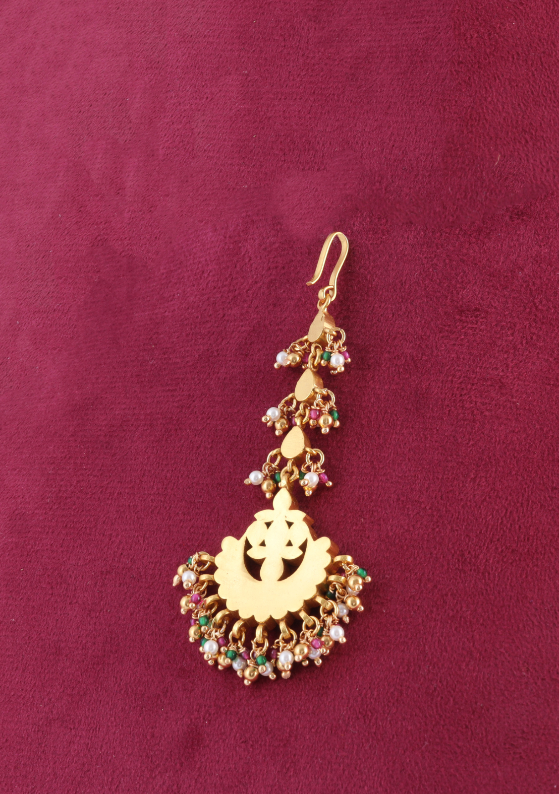 Delicate Designer Jadau Kundan Maangtikka With Beautiful Pearls and Colour Stones Beads Hangings