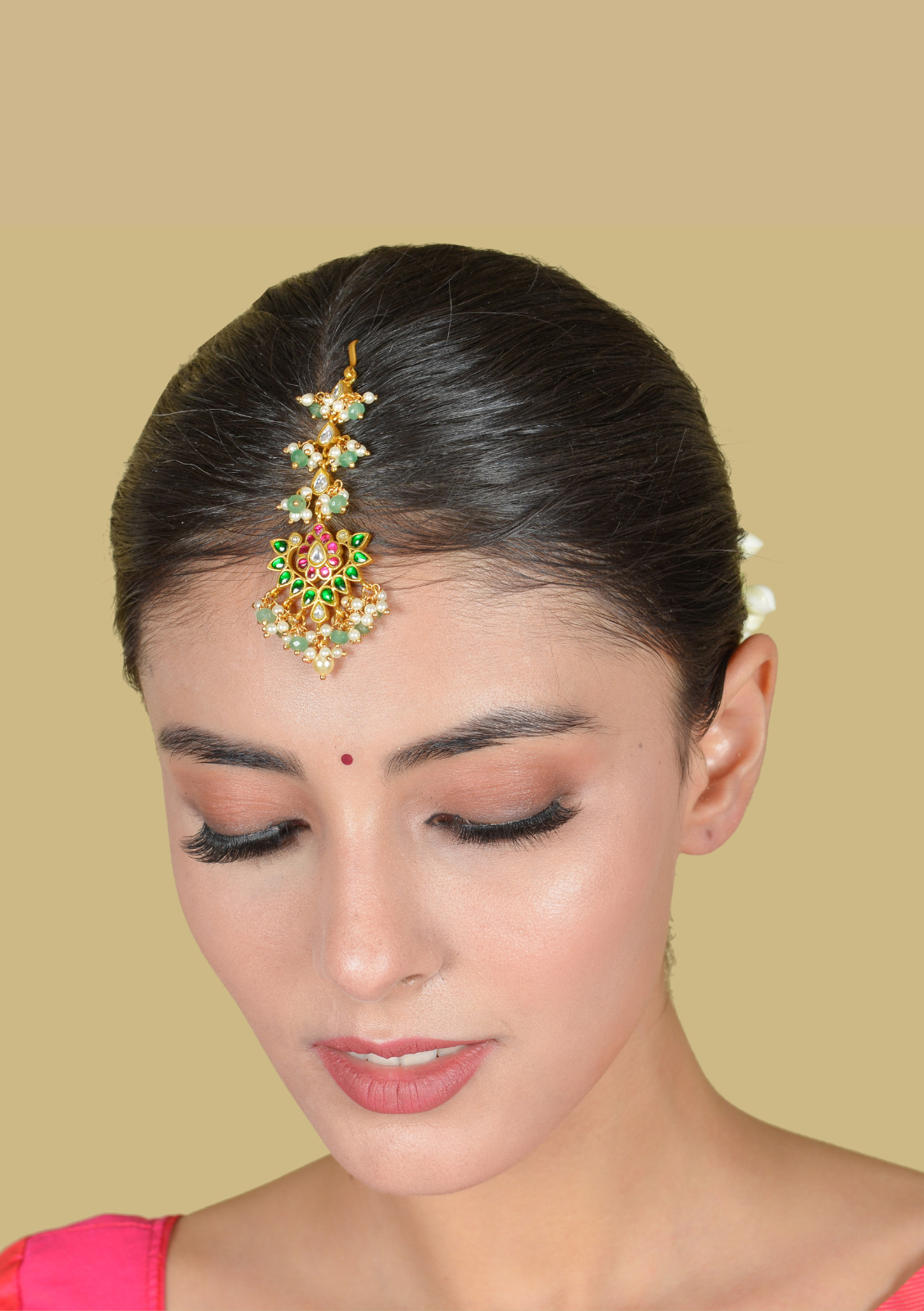 Elegant Designer Jadau Kundan Maangtikka with Pearls and Green Beads Hangings
