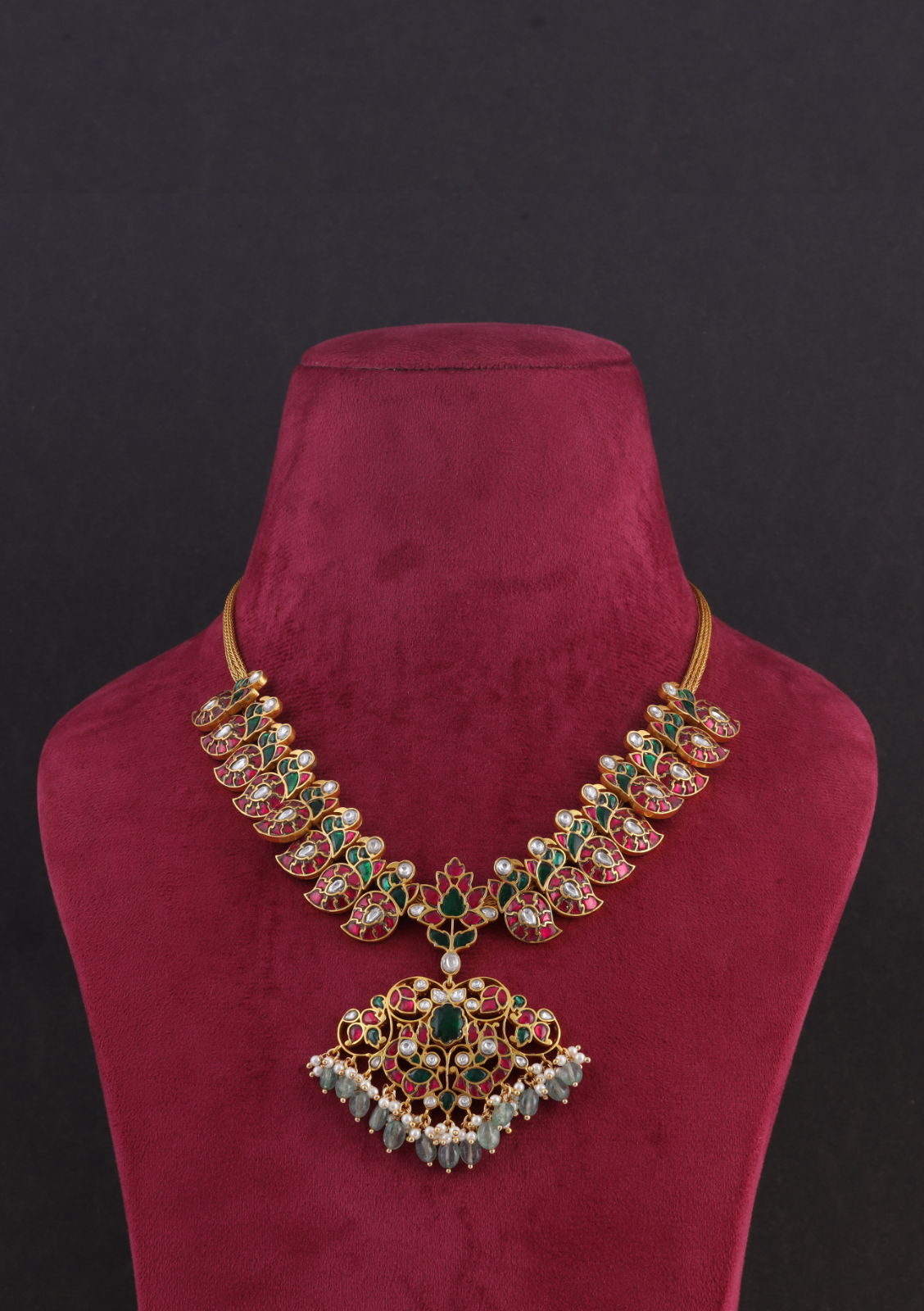 Traditional Style Mango Jadau Kundan Necklace with Emerald Green Beads Hangings