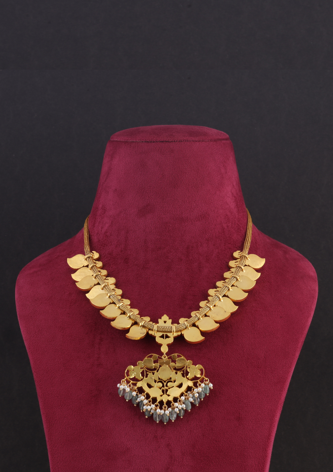 Traditional Style Mango Jadau Kundan Necklace with Emerald Green Beads Hangings