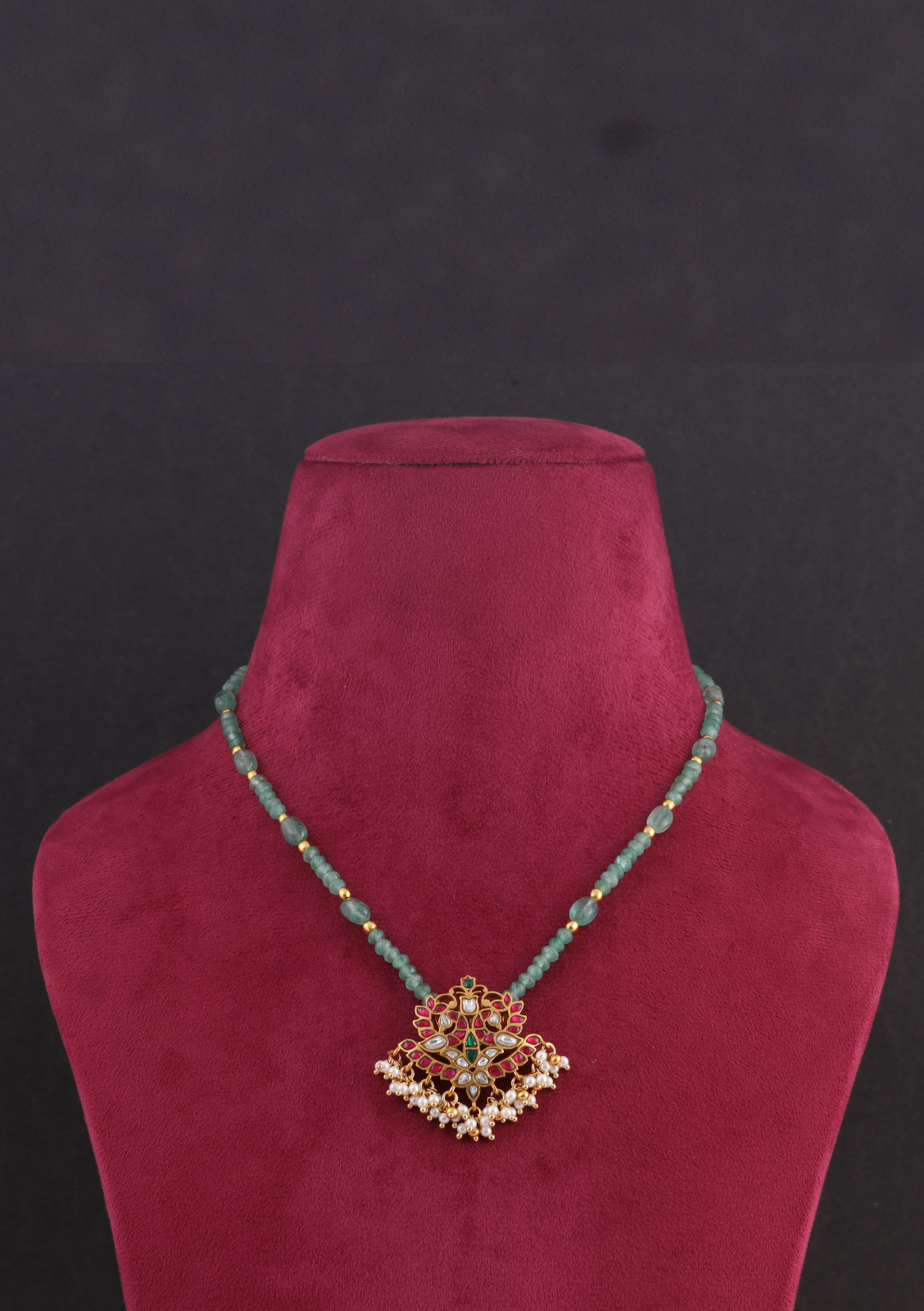 Exquisite and Elegant Jadau Kundan Necklace