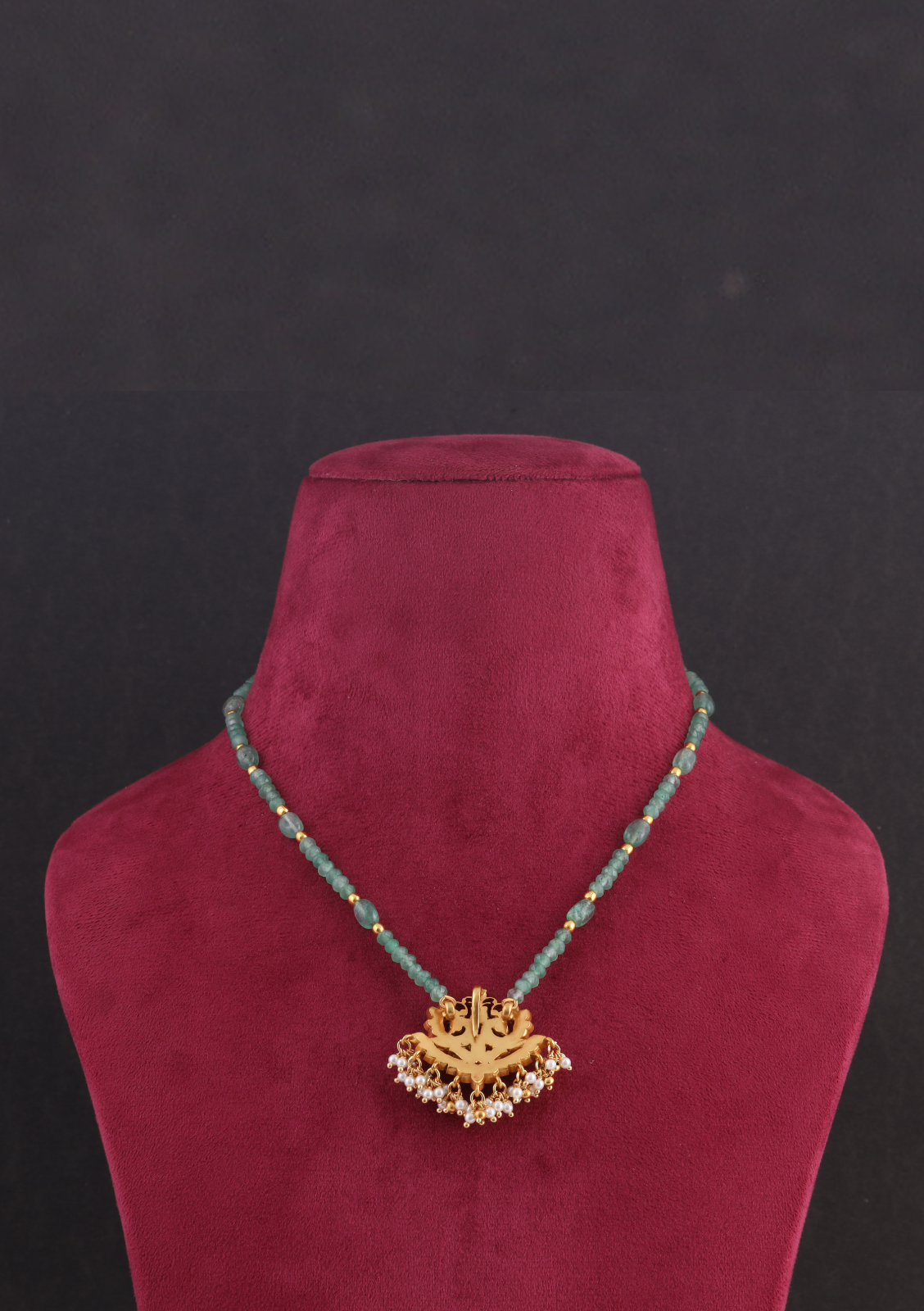 Exquisite and Elegant Jadau Kundan Necklace