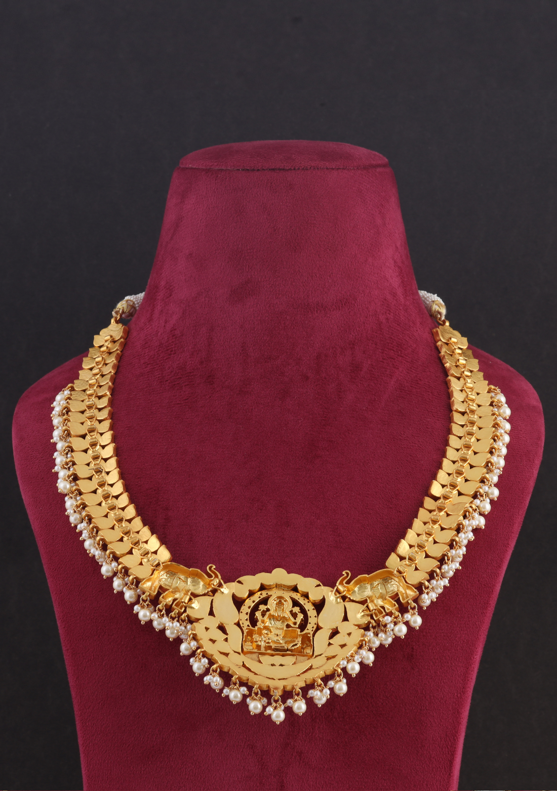 Lakshmi Nakshi Designer Heavy look Jadau Kundan Necklace