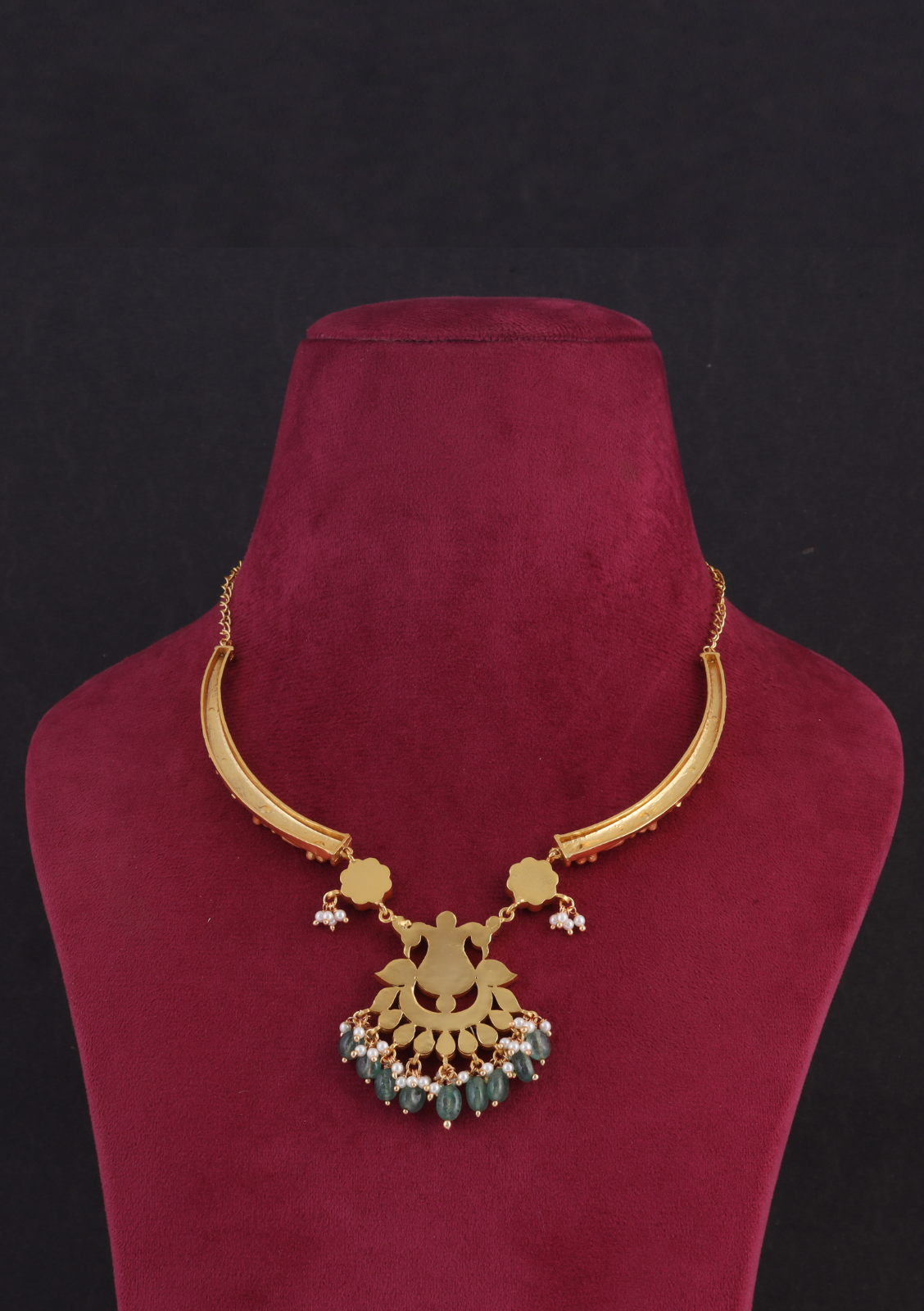 Opulent Designer Jadau Kundan Hasli Necklace with Green Emerald Hangings