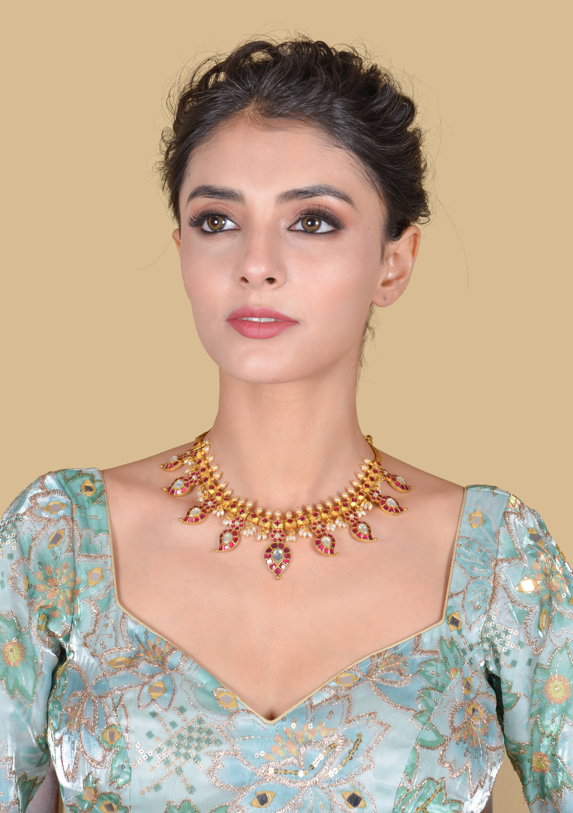 Elegant Mango Jadau Kundan Short Necklace