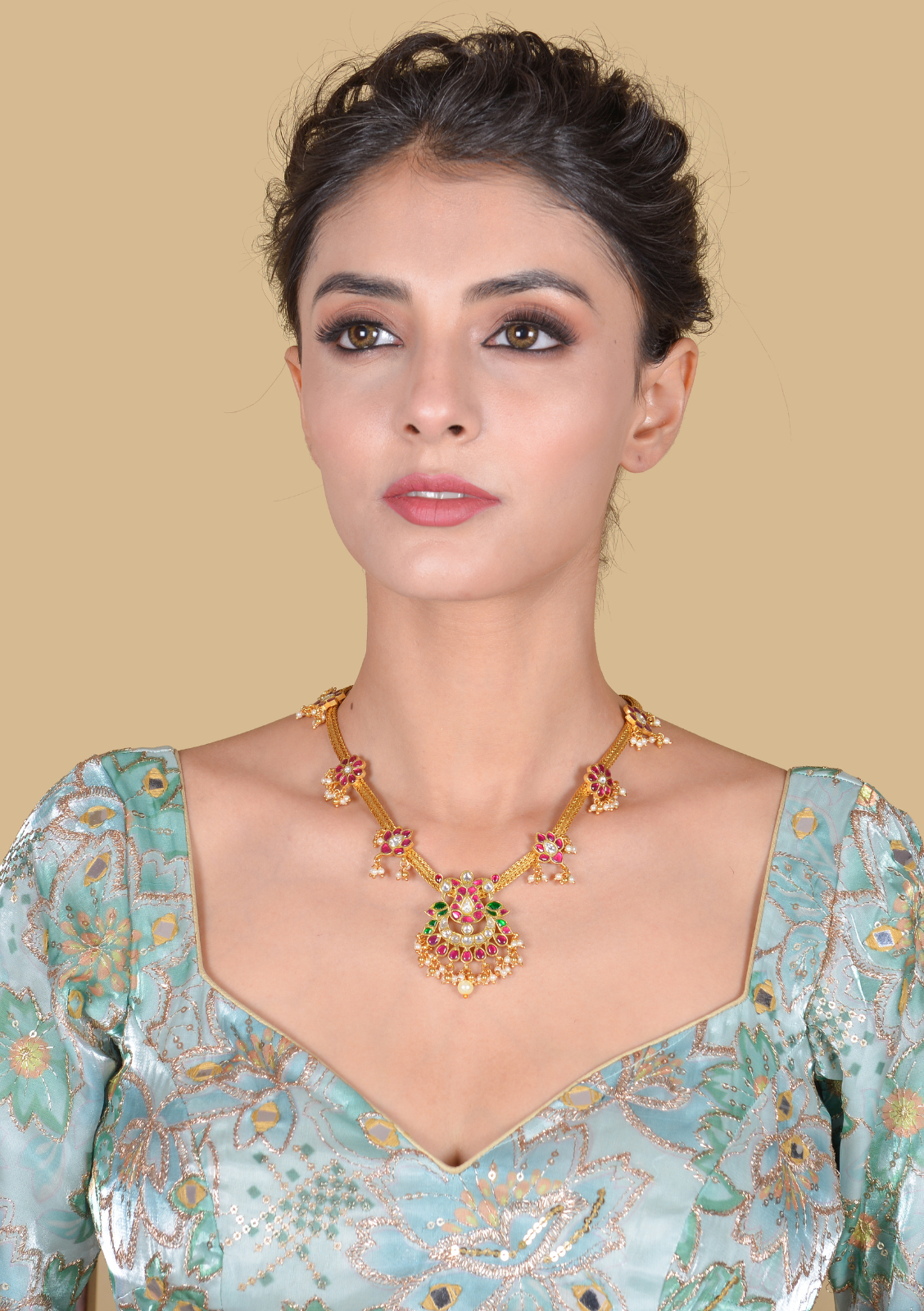 Opulent Jadau Kundan Short necklace