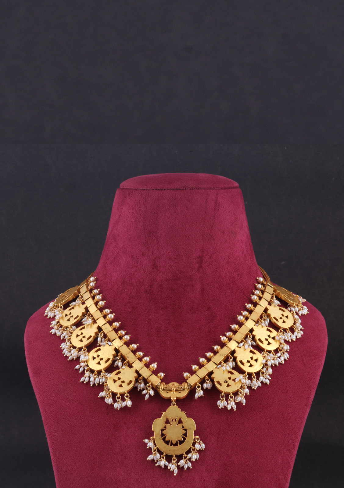 Gorgeous Designer Handcrafted Jadau Kundan Necklace