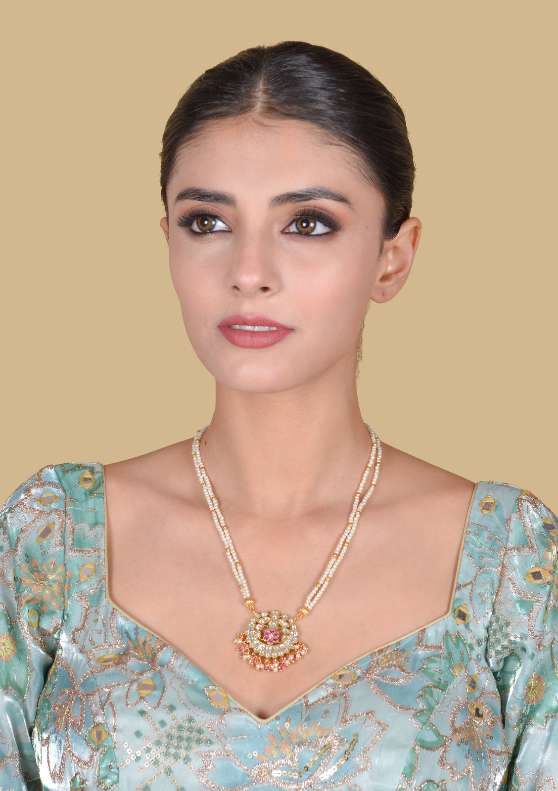 Ornate Jadau Kundan Necklace with Double Pearl Chain