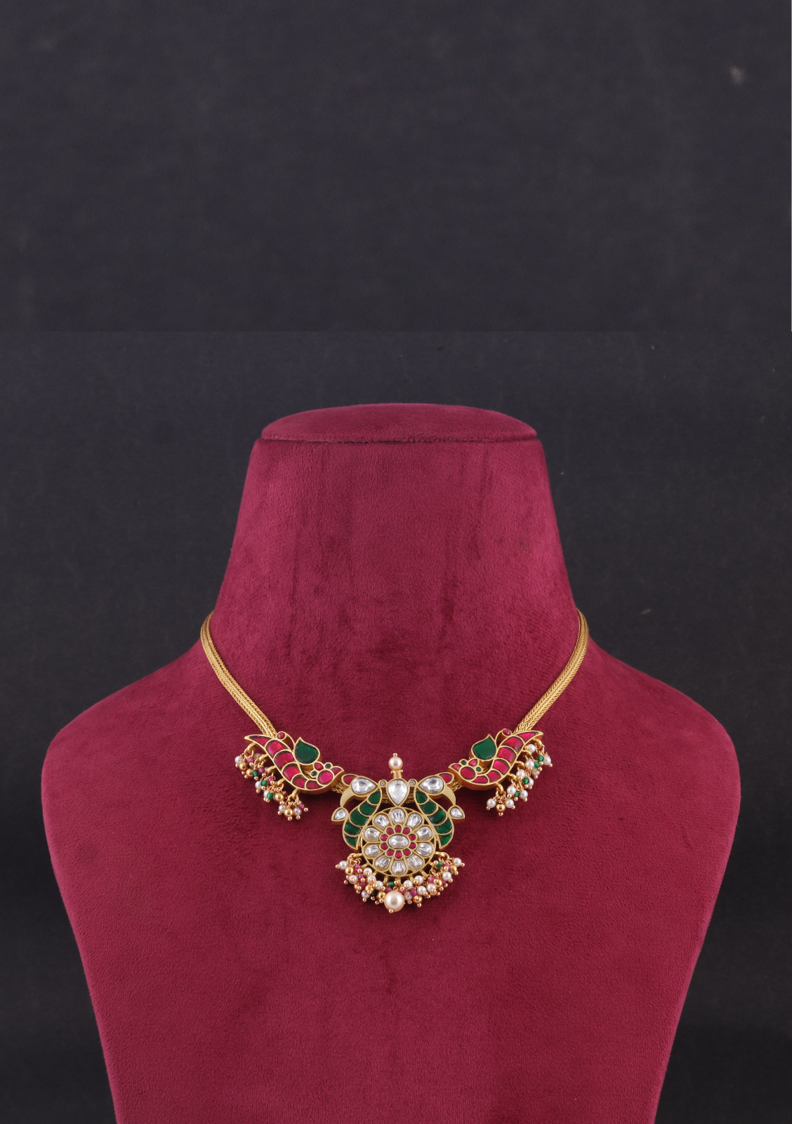 Classic and Stylish Jadau Kundan Short Choker Necklace