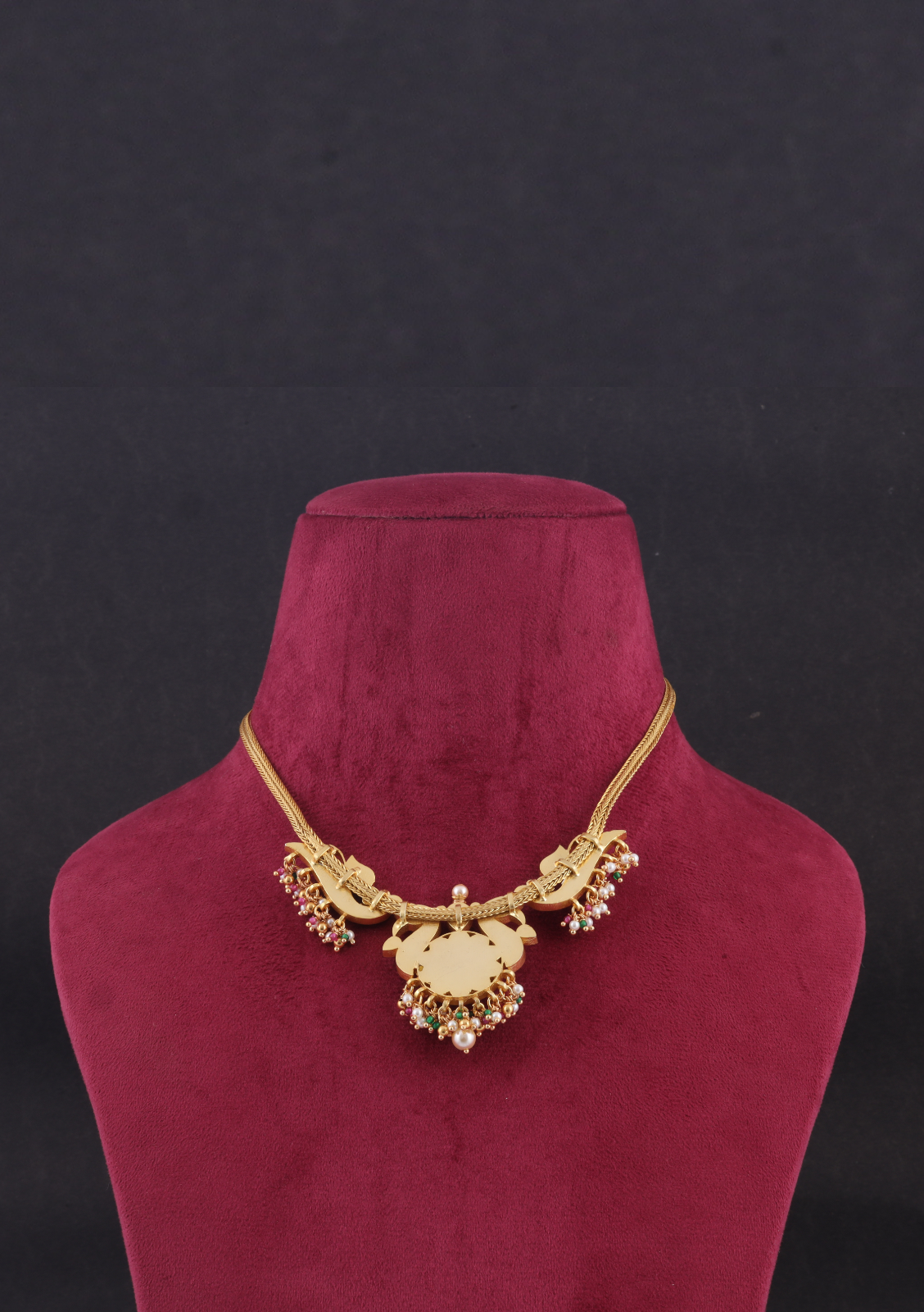 Classic and Stylish Jadau Kundan Short Choker Necklace
