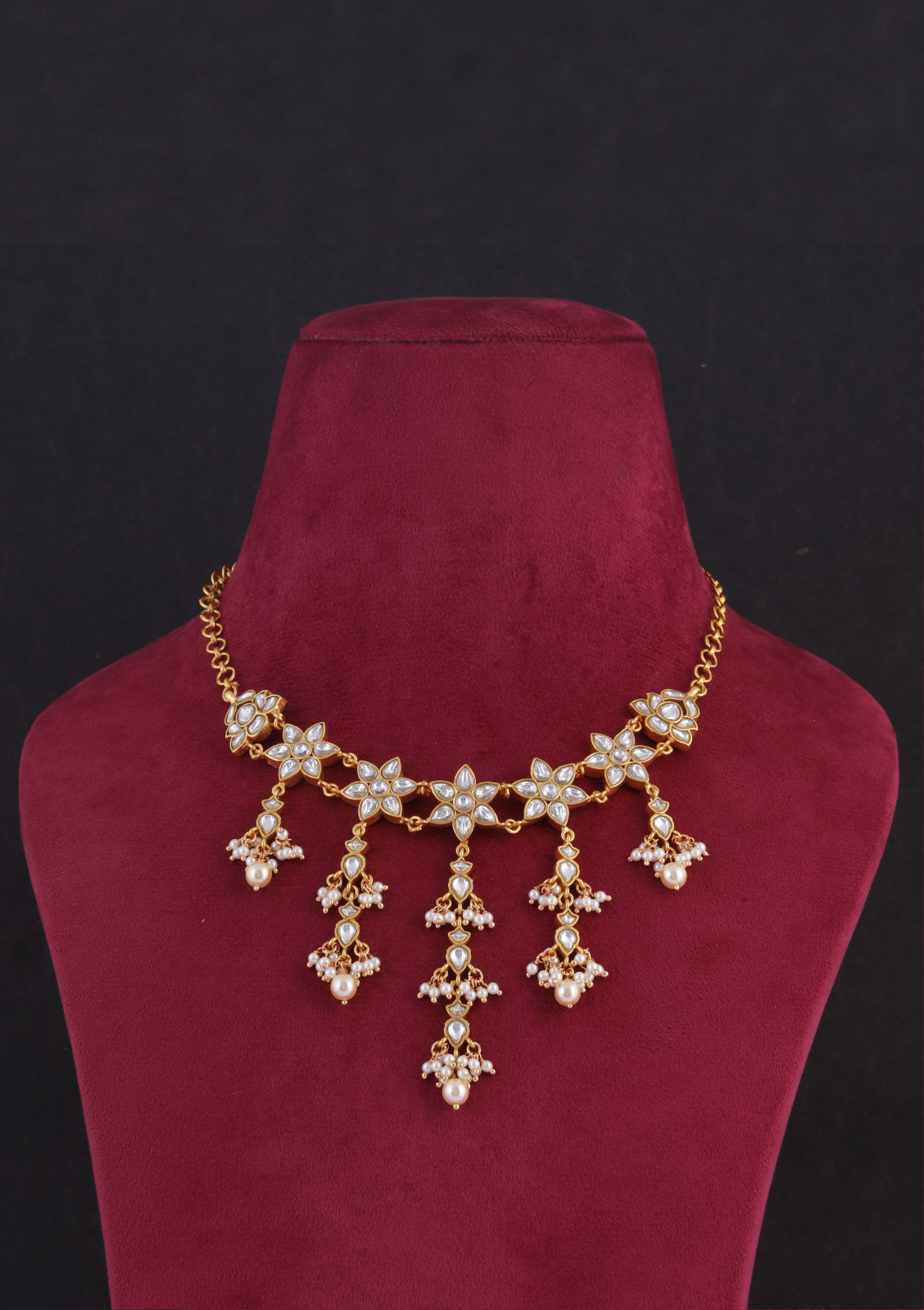 Graceful Jadau Kundan Short Choker Necklace Earring Set