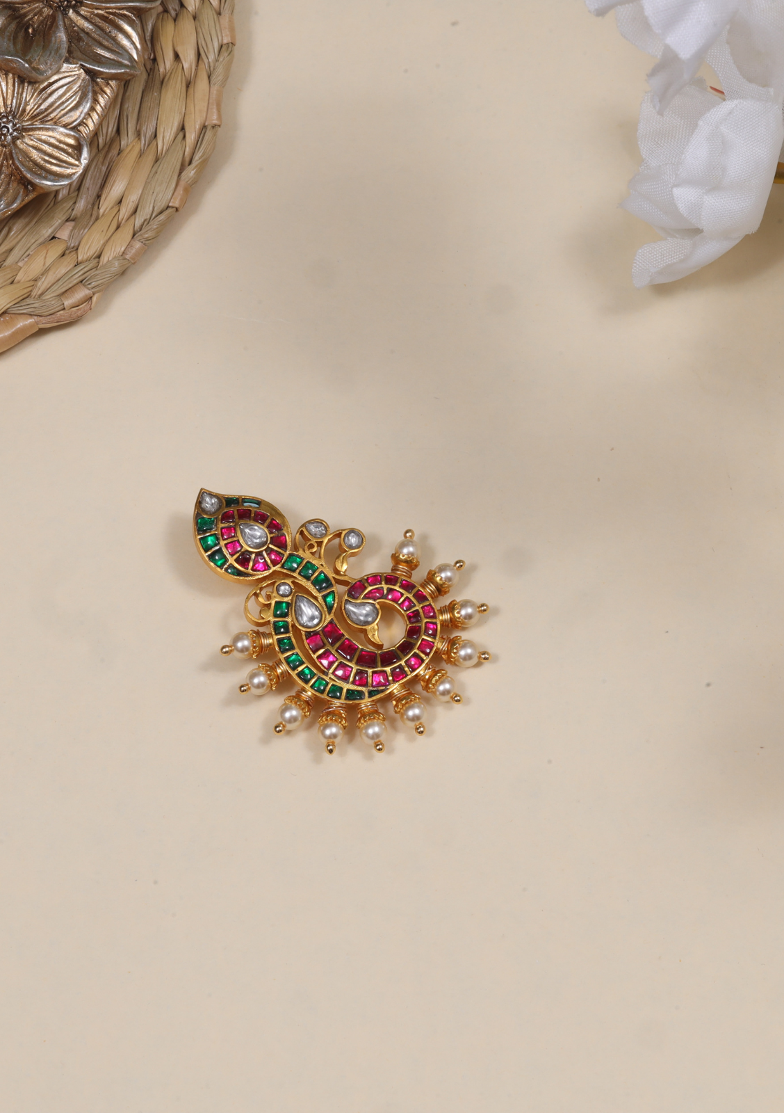 Classic Divine Designer Jadau Kundan Pendant with Pearl