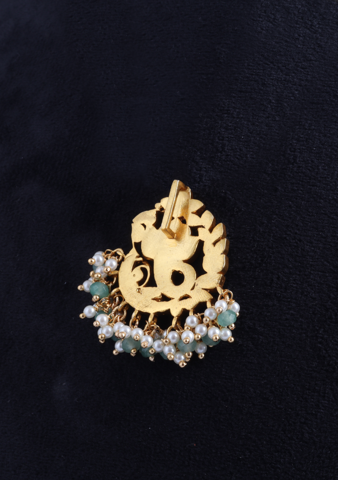 Designer Lord Ganesha Jadau Kundan Pendant with Pearl and Green Beads Hangings