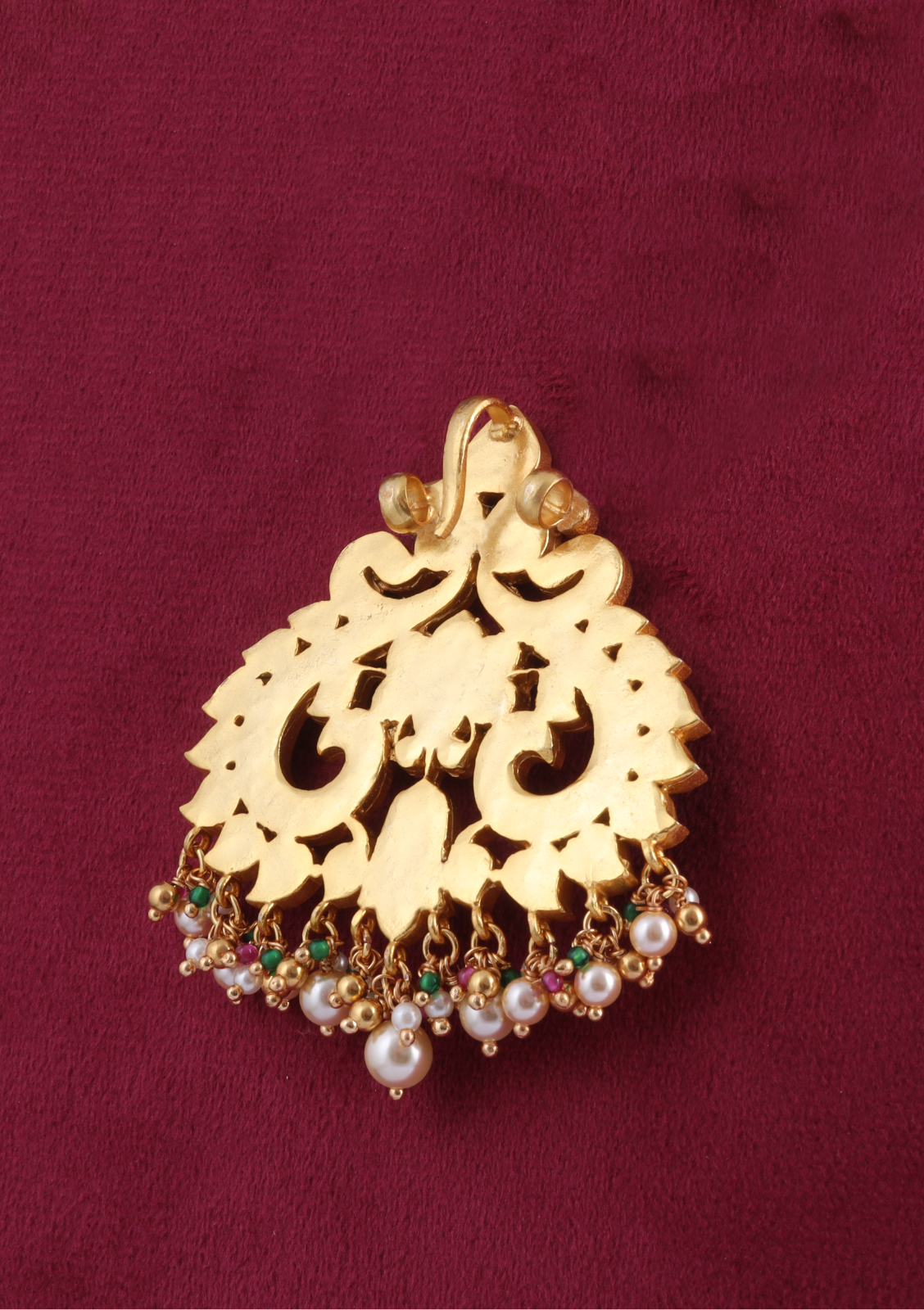 Classic Audrey Jadau Kundan Pendant with Pearl Hangings