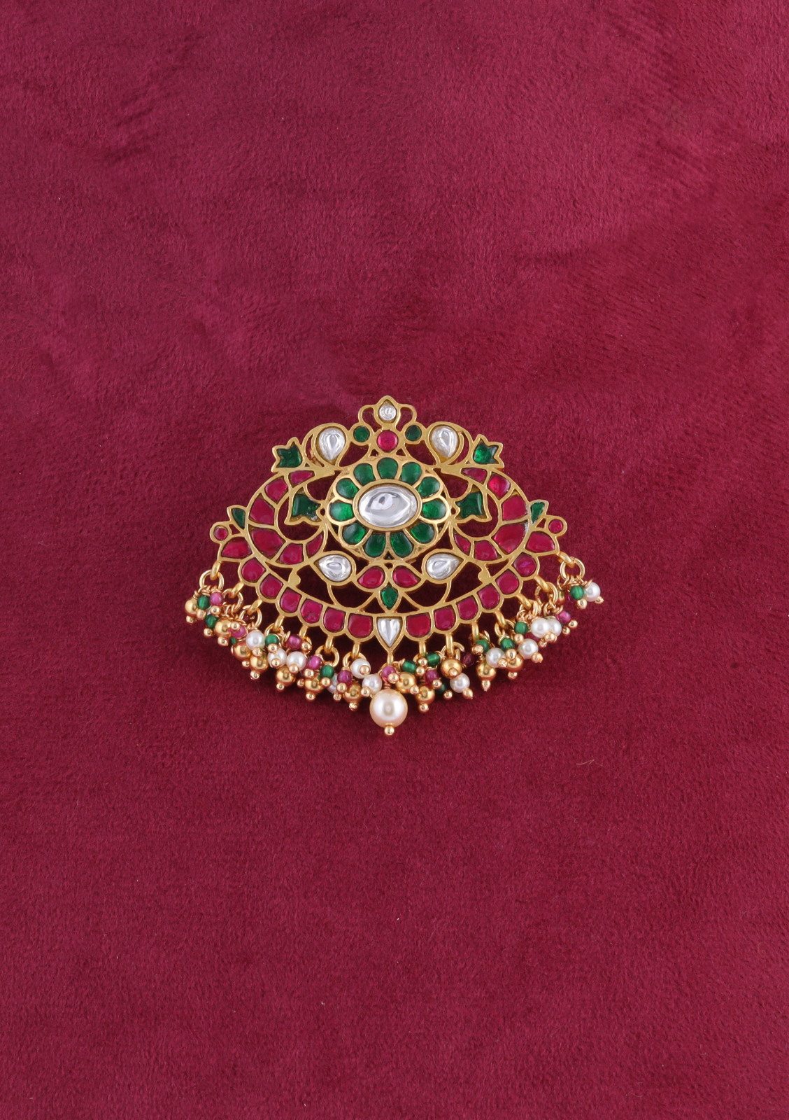Graceful Jadau Kundan Classic Pendant with Pearls