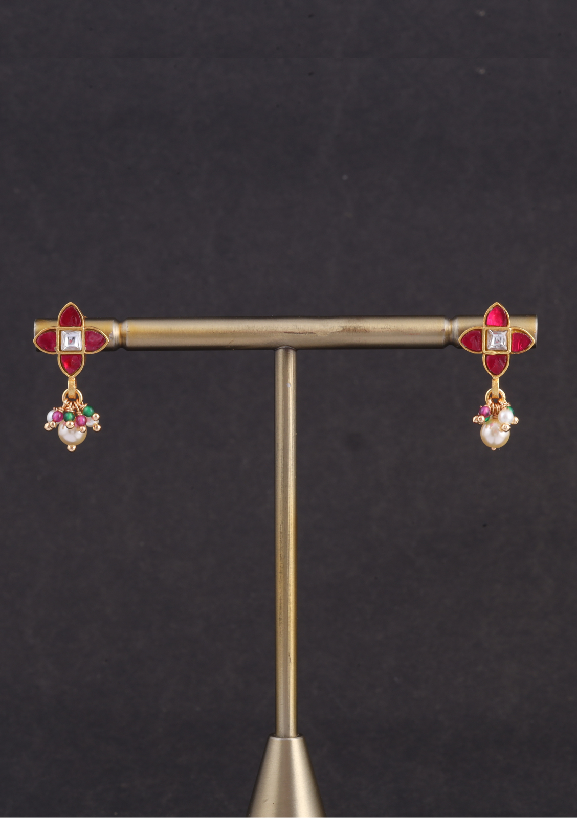 Cute Little Jadau Kundan Pendant Earring Set with Pearl Hangings