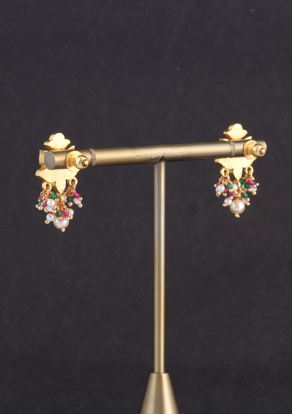 Glorious Designer Jadau Kundan Pendant Earring Set with Pearl Hangings