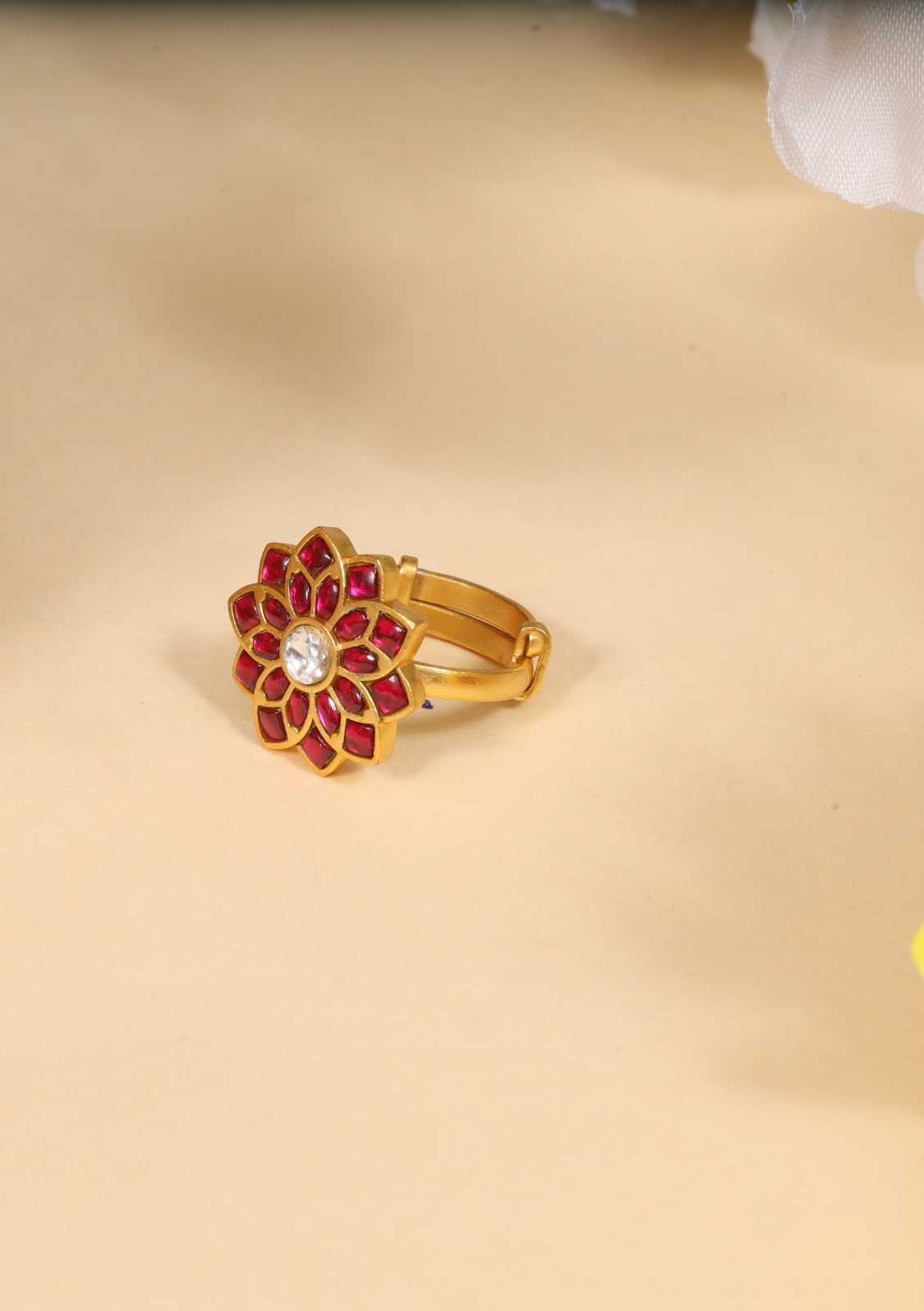 Beautiful Floral Pattern Jadau Kundan Ring