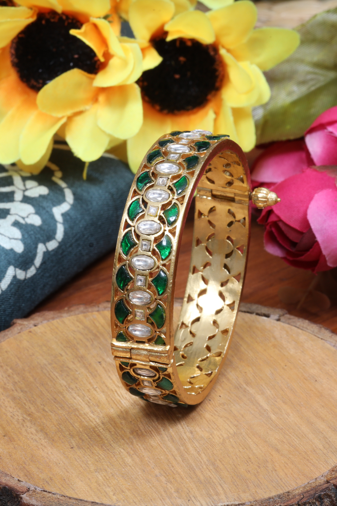 BANGLES & BRACELETS