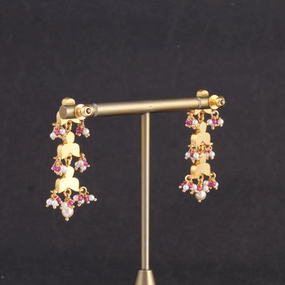 Classic Simple Dangler Jadau Kundan Earrings with Pearl Hangings