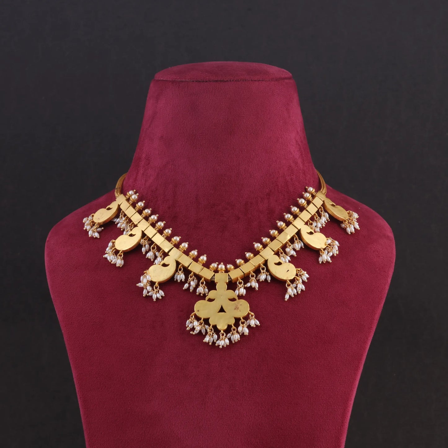 Elegant Light Weight Peacock Motif Jadau Kundan Guttapusalu Necklace