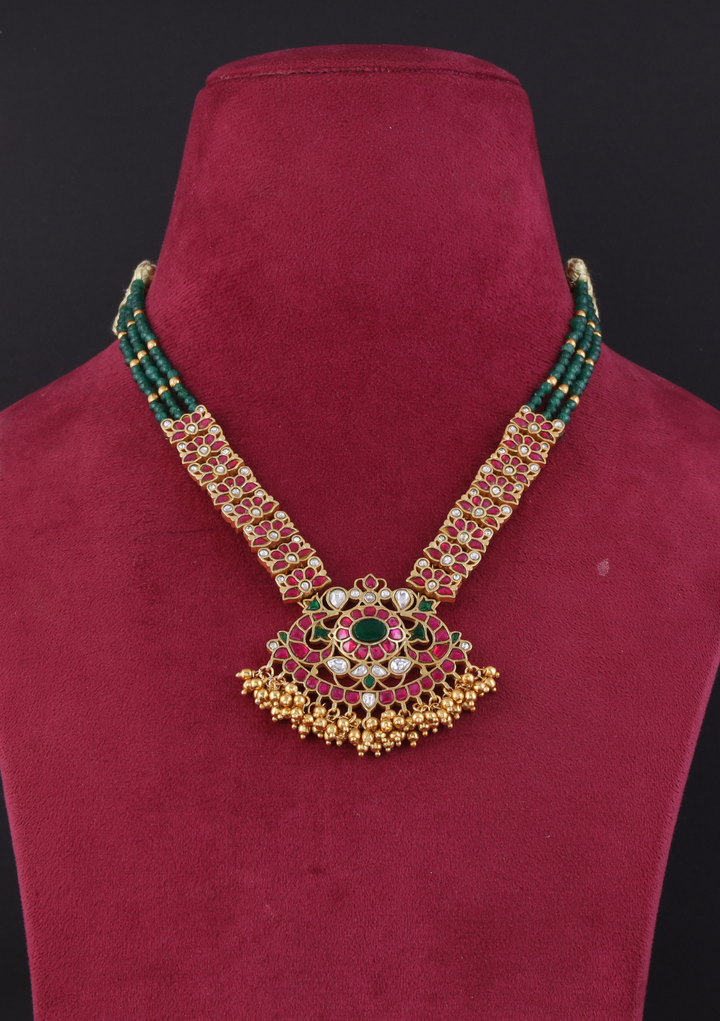 Vajji Jadau Kundan Necklace
