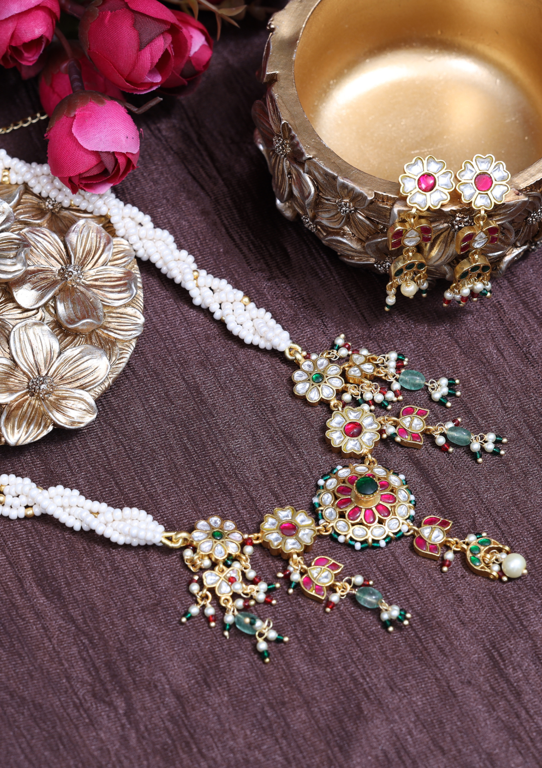 Sirisha Jadau Kundan Exquisite Necklace Earring Set