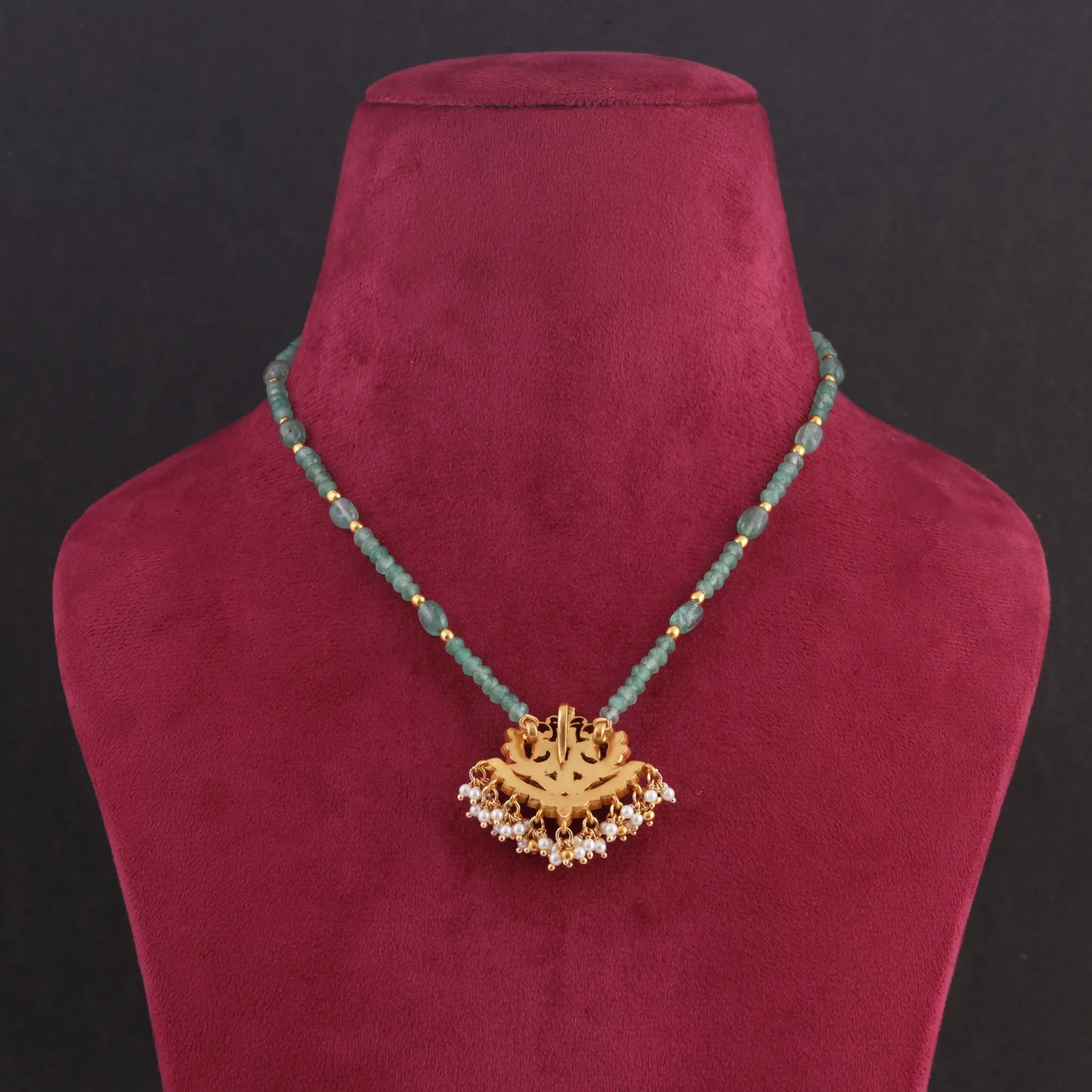 Exquisite and Elegant Jadau Kundan Necklace