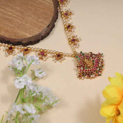 Traditional And Timeless Jadau Kundan Pearl Necklace