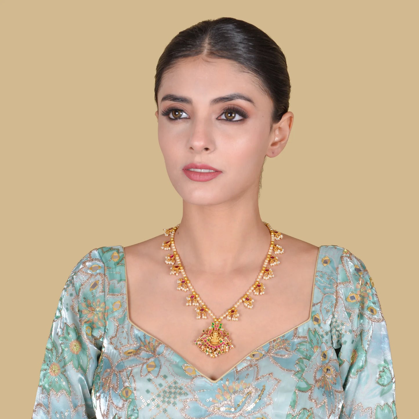 Traditional And Timeless Jadau Kundan Pearl Necklace