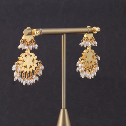 Classic Jadau Kundan Earrings with Rice Pearls