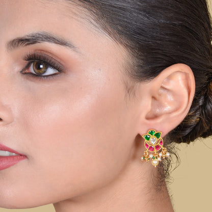 Pretty Looking Jadau Kundan Stud Earrings with Pearl and Hangings Beads