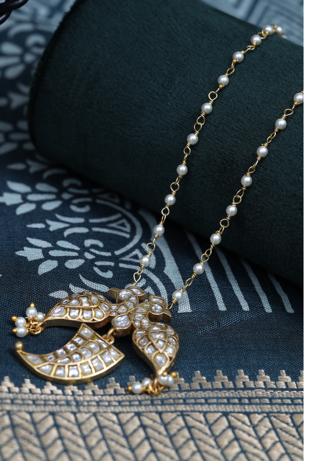 Mor Jadau Kundan Neckchain