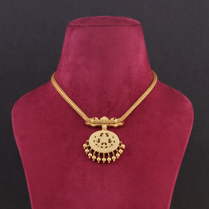 Jadau Kundan Traditional Simple Short Necklace