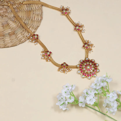 Simple Floral Jadau Kundan Short Necklace