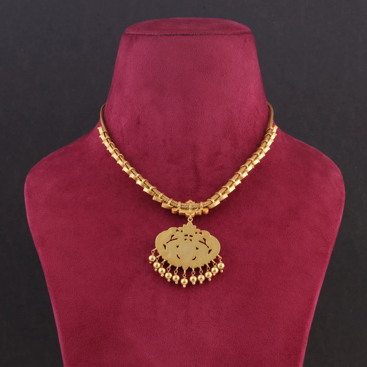 Beautiful Classic Simple Jadau Kundan Gold Plated Short Necklace