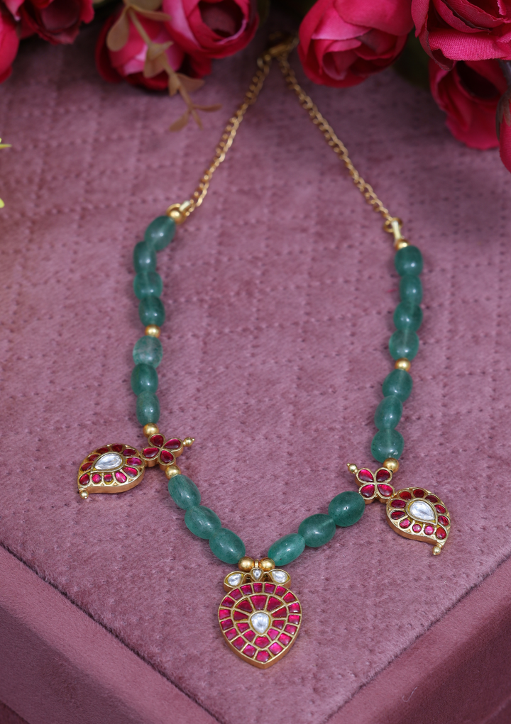 Gulmohar Jadau Kundan Classic Short Necklace
