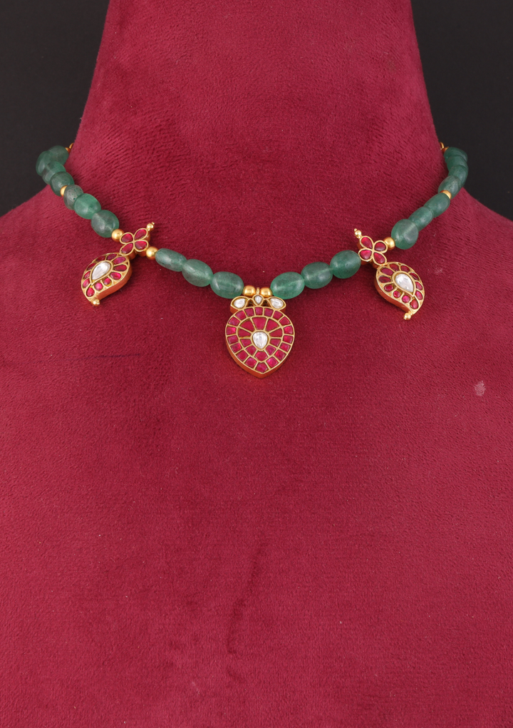 Gulmohar Jadau Kundan Classic Short Necklace