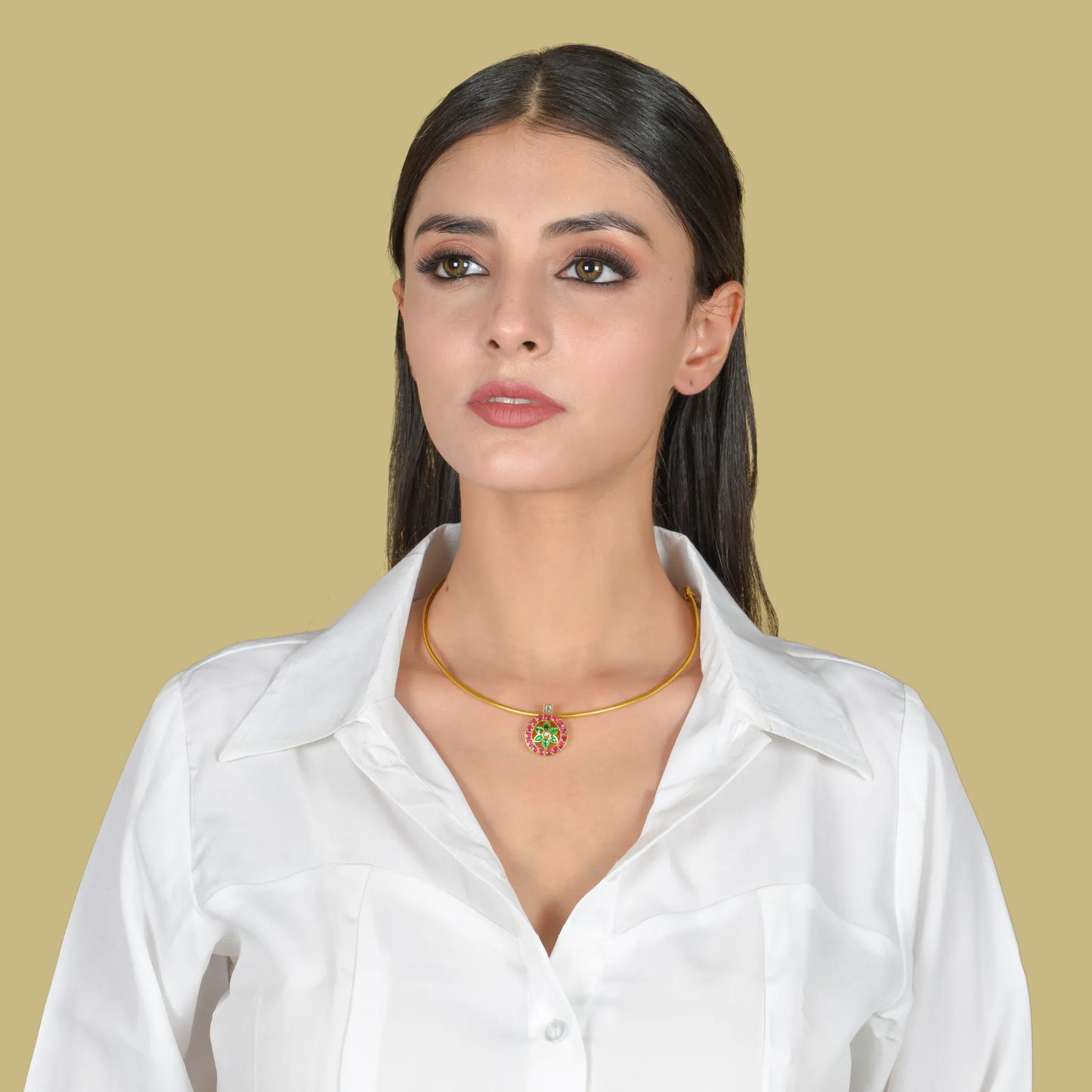 Simple Elegant Jadau Kundan Hasli Necklace