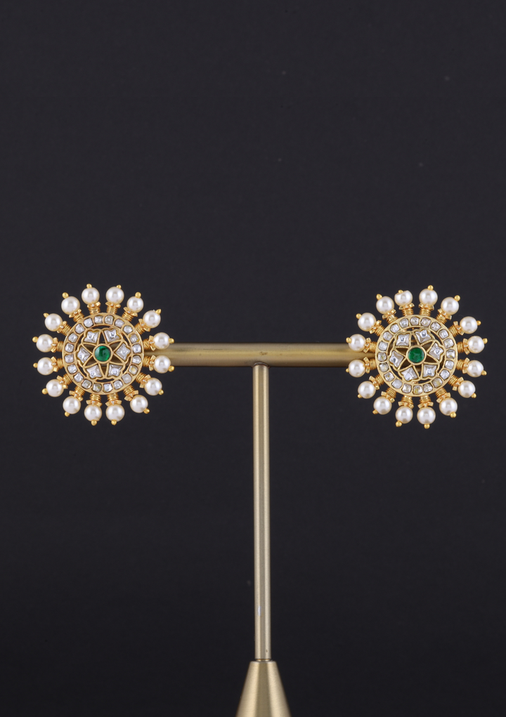 Kashish white Jadau Kunfan Stud Earrings