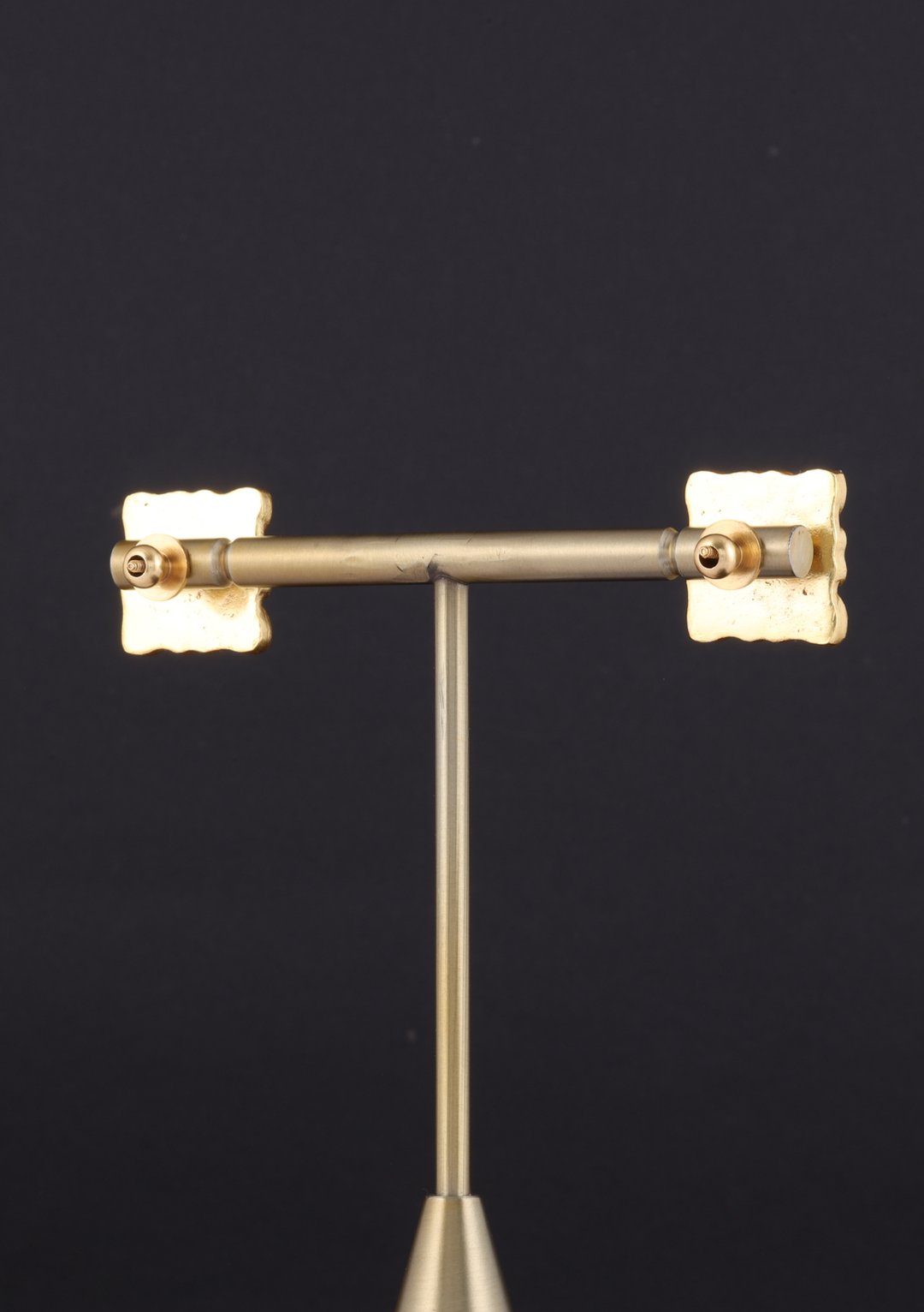 Navmi Chaukor Navrathna Earrings