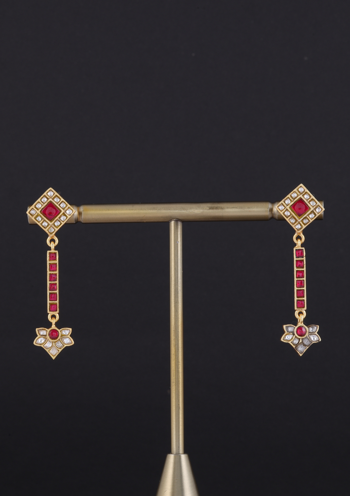 Heer Jadau Kundan Latkan Earrings