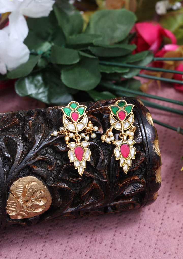 Malti Jadau Kundan Minimal Earrings