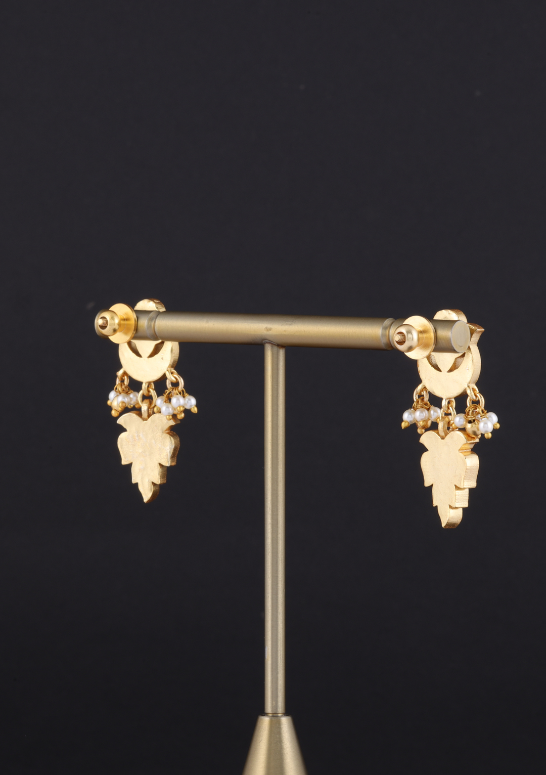 Malti Jadau Kundan Minimal Earrings